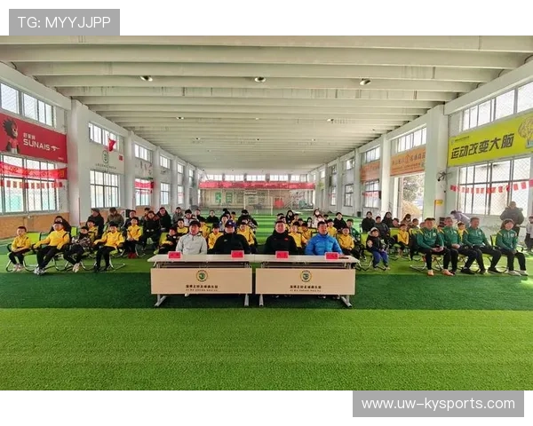 足球联赛推动俱乐部青训资源共享与联合培养模式,足球青训俱乐部运营 足球联赛推动俱乐部青训资源共享与联合培养模式,足球青训俱乐部运营